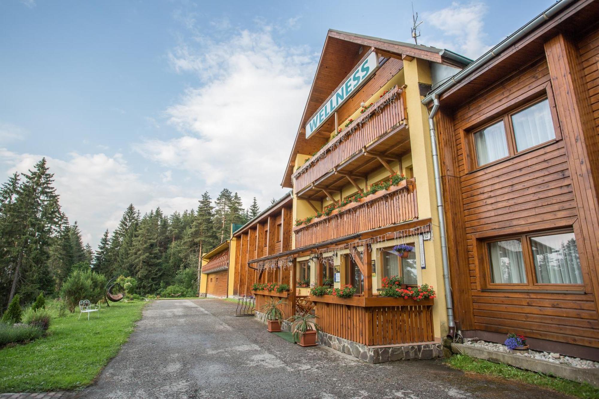Hotel Bystrina Demanovska Dolina Exterior photo